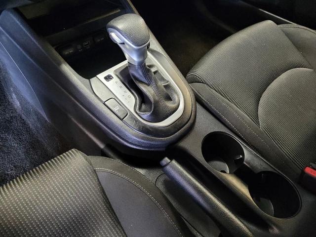 Photo of 2021 Clear White Kia Forte