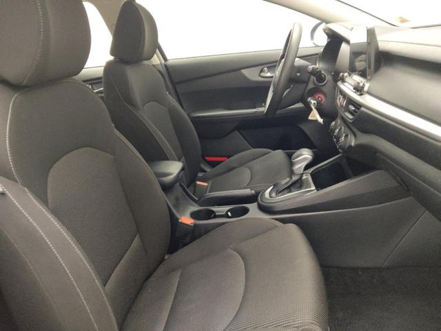 Photo of 2021 Clear White Kia Forte