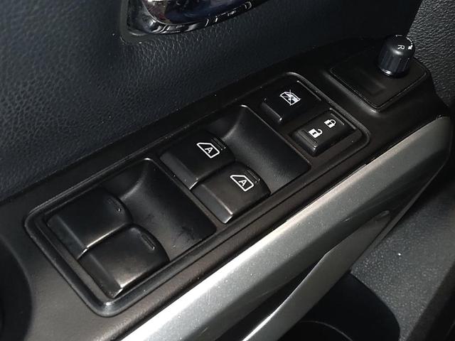 Photo of 2019 Gun Metallic Nissan Titan