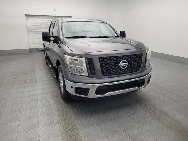 Photo of 2019 Gun Metallic Nissan Titan