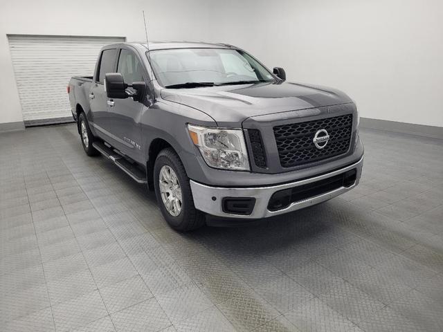 Photo of 2019 Gun Metallic Nissan Titan