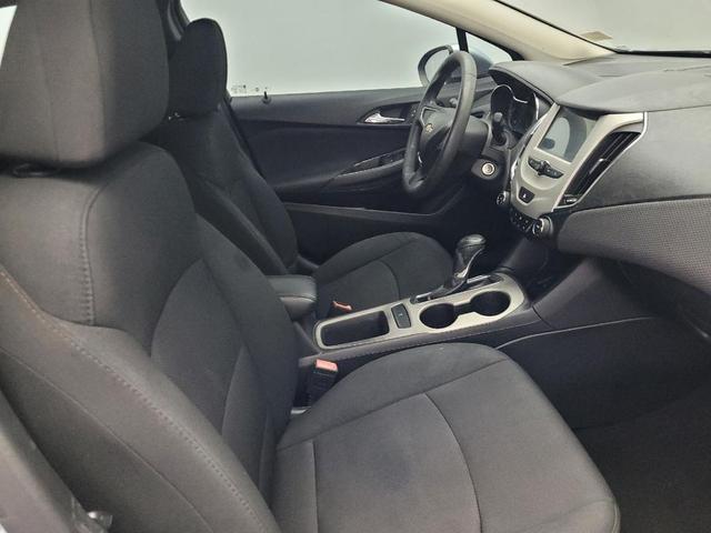 Photo of 2017 Arctic Blue Metallic Chevrolet Cruze