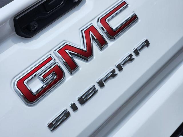 Photo of 2025 Summit White GMC Sierra 1500