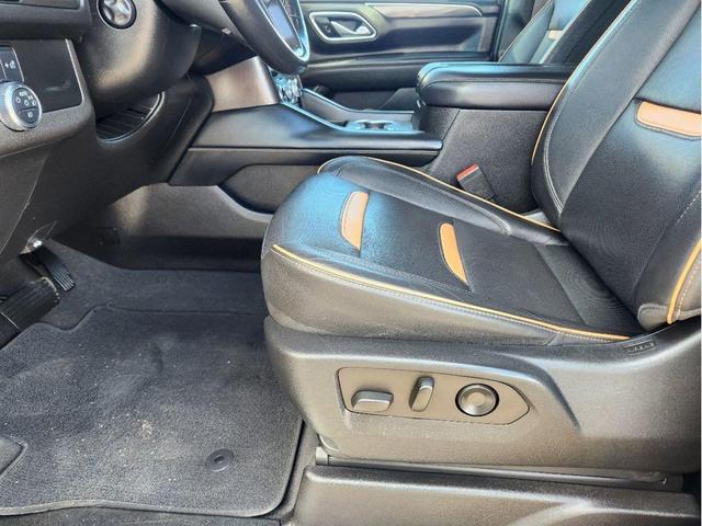 Photo of 2022 Onyx Black GMC Yukon XL