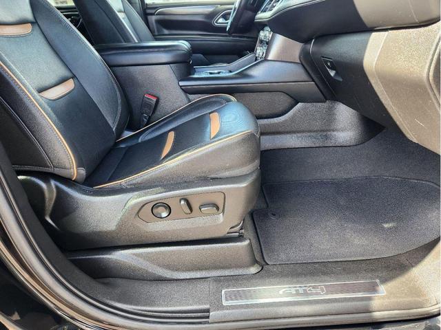 Photo of 2022 Onyx Black GMC Yukon XL