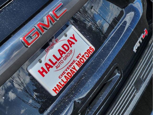 Photo of 2022 Onyx Black GMC Yukon XL