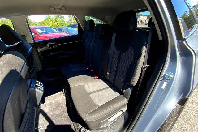 Photo of 2024 Everlasting Silver Kia Sorento