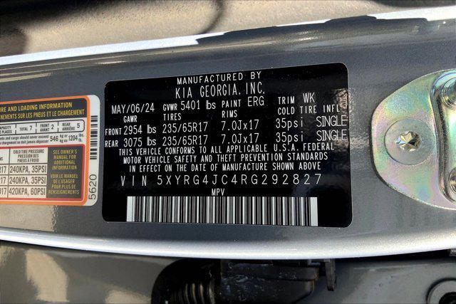 Photo of 2024 Everlasting Silver Kia Sorento
