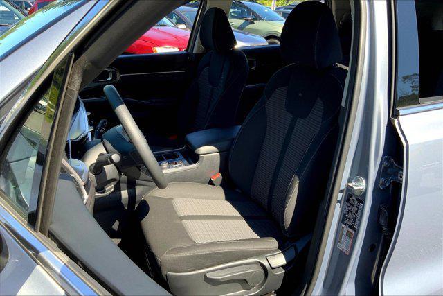 Photo of 2024 Everlasting Silver Kia Sorento