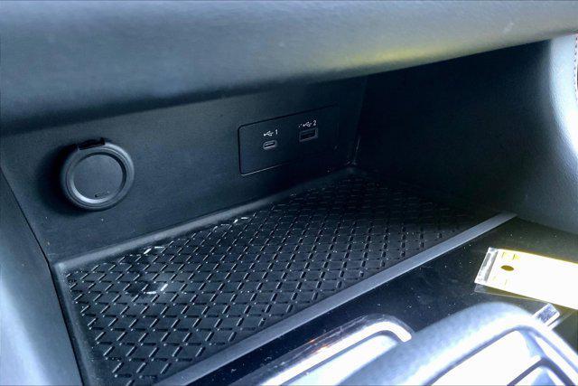 Photo of 2023 Pearl White Tricoat/Super Black Nissan Pathfinder