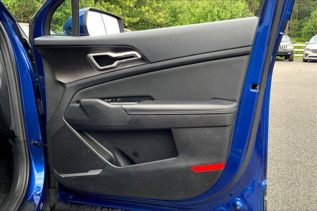 Photo of 2023 Sapphire Blue Kia Sportage