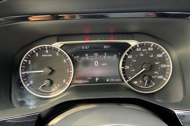 Photo of 2022 Brilliant Silver Metallic Nissan Pathfinder