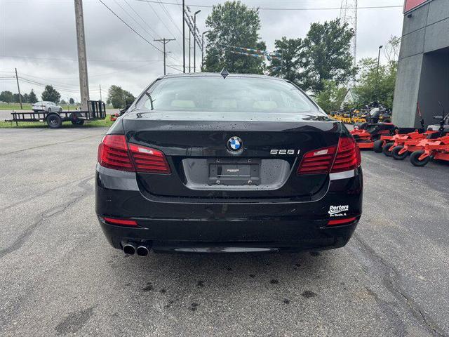 Photo of 2016 Black BMW 528