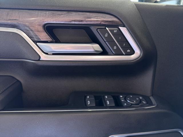 Photo of 2025 Black Chevrolet Silverado 2500