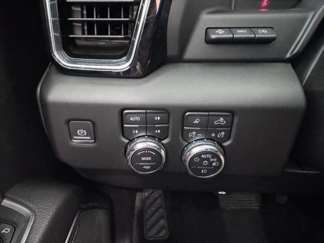 Photo of 2023 White Frost Tricoat GMC Sierra 1500