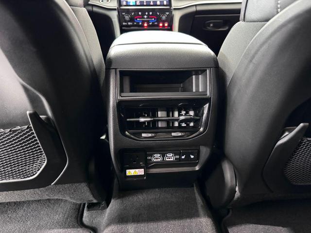 Photo of 2022 Velvet Red Pearlcoat Jeep Grand Cherokee