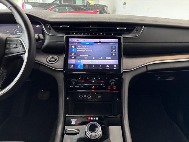 Photo of 2022 Velvet Red Pearlcoat Jeep Grand Cherokee