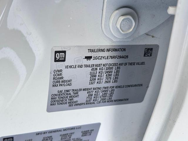 Photo of 2024 Summit White Chevrolet Silverado 2500