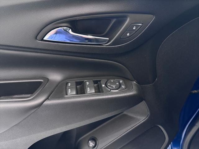 Photo of 2022 Blue Glow Metallic Chevrolet Equinox