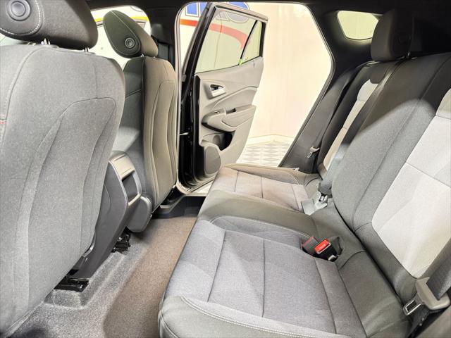 Photo of 2025 Mosaic Black Metallic Chevrolet Trax