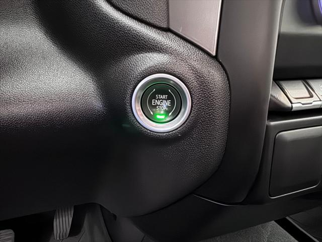 Photo of 2022 Black Chevrolet Silverado 1500