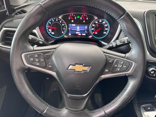 Photo of 2022 Mosaic Black Metallic Chevrolet Equinox