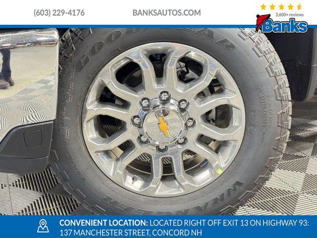 Photo of 2025 Summit White Chevrolet Silverado 3500