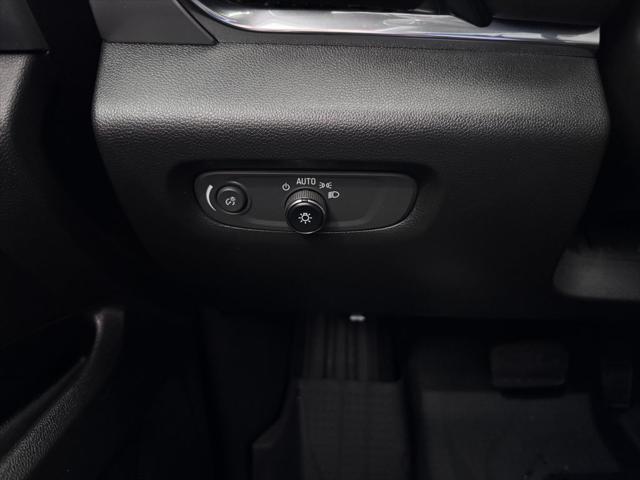 Photo of 2023 Blue Metallic Chevrolet Traverse