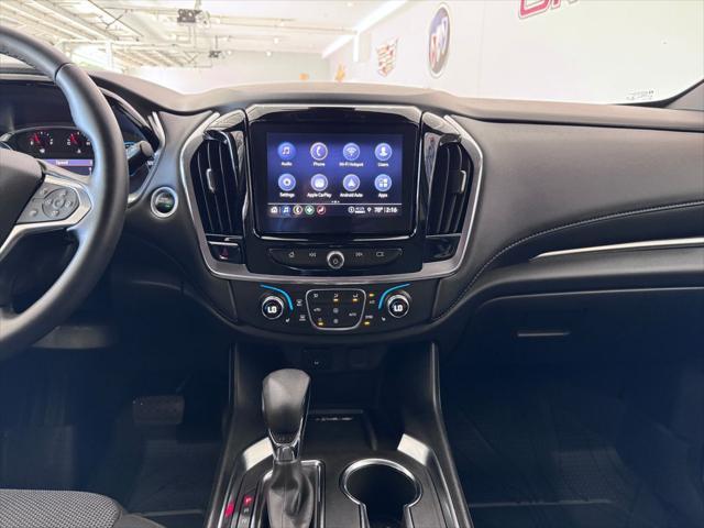 Photo of 2023 Blue Metallic Chevrolet Traverse