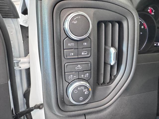 Photo of 2024 Summit White GMC Sierra 1500