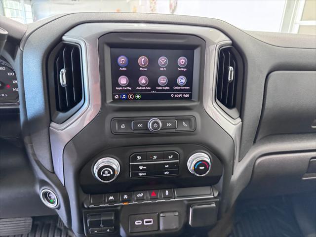 Photo of 2024 Summit White GMC Sierra 1500