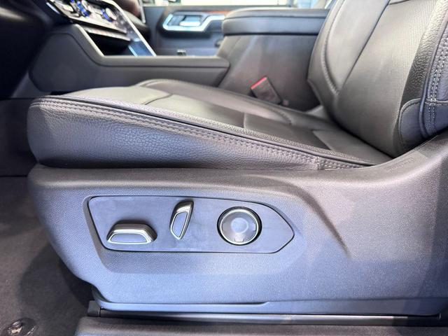 Photo of 2024 Onyx Black GMC Sierra 2500
