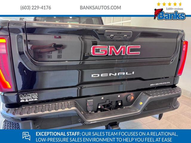 Photo of 2024 Onyx Black GMC Sierra 2500