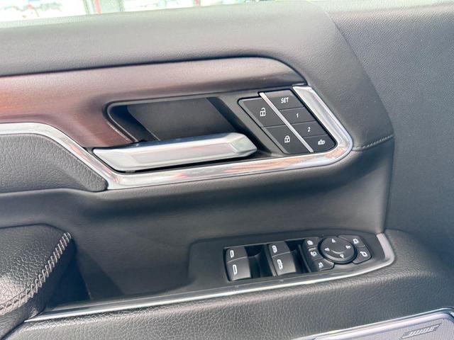 Photo of 2024 Onyx Black GMC Sierra 3500