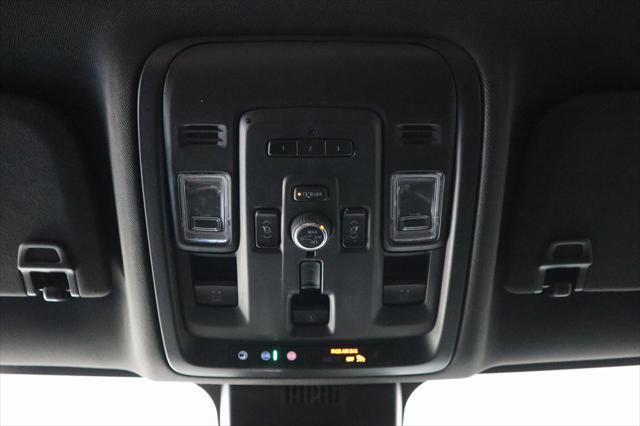 Photo of 2023 Iridescent Pearl Tricoat Chevrolet Tahoe