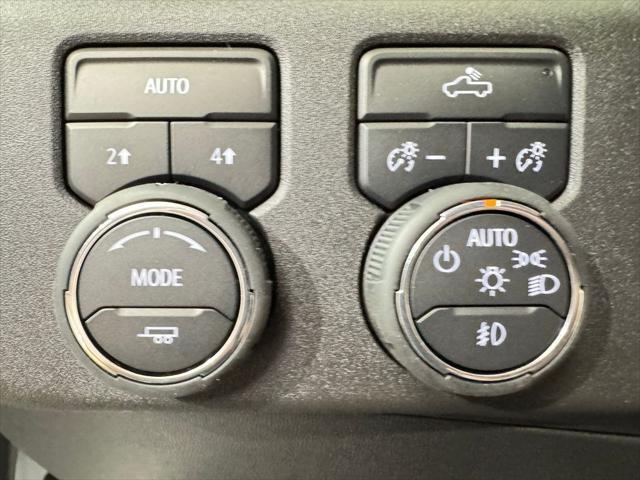 Photo of 2025 Summit White Chevrolet Silverado 1500