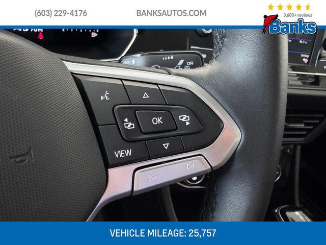 Photo of 2022 Oryx White Pearl Volkswagen Jetta