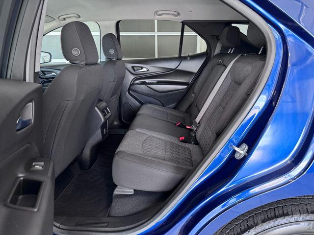 Photo of 2022 Blue Glow Metallic Chevrolet Equinox