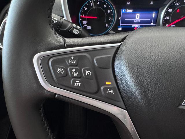 Photo of 2022 Blue Glow Metallic Chevrolet Equinox