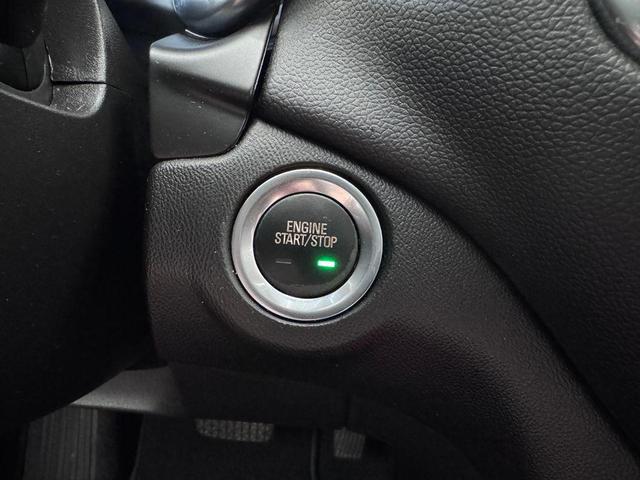 Photo of 2022 Blue Glow Metallic Chevrolet Equinox