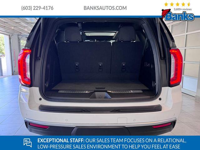 Photo of 2024 Summit White GMC Yukon