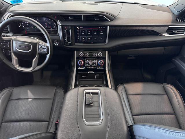 Photo of 2024 Summit White GMC Yukon