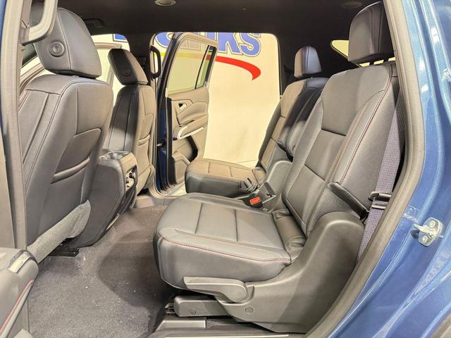 Photo of 2026 Lakeshore Blue Chevrolet Traverse