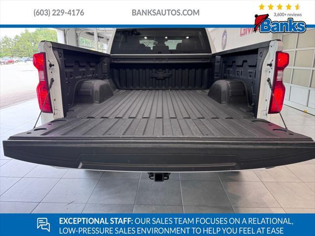 Photo of 2022 Summit White Chevrolet Silverado 1500