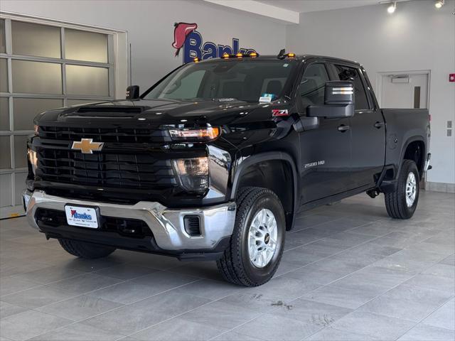 Photo of 2025 Black Chevrolet Silverado 2500