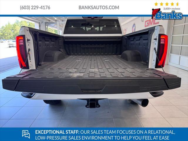Photo of 2024 Summit White GMC Sierra 3500