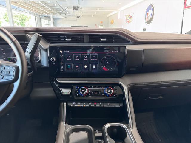 Photo of 2024 Summit White GMC Sierra 3500