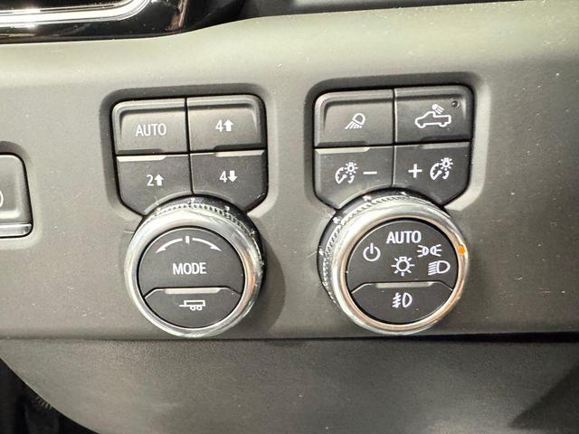 Photo of 2025 Onyx Black GMC Sierra 1500