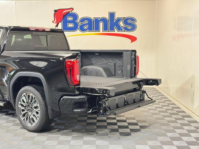 Photo of 2025 Onyx Black GMC Sierra 1500