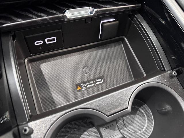 Photo of 2024 Titanium GMC Yukon XL